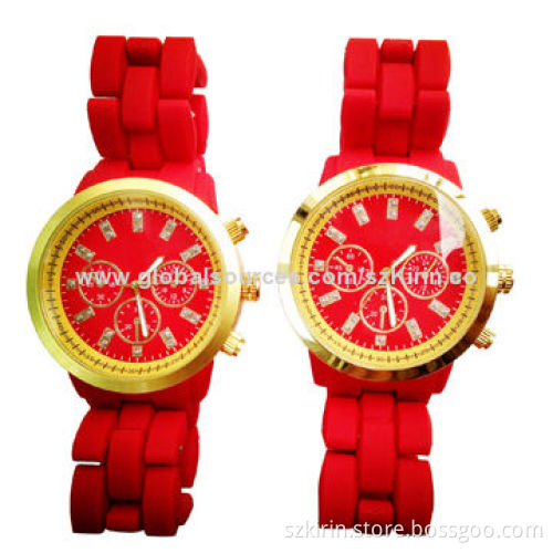 Fashion watch with plastic strap with rubber oil coating, metal case with golden coating